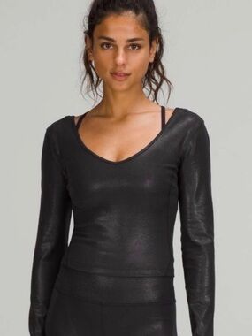 NWOT Lululemon Align Long Sleeve Shirt *Shine
Radiate Black, Size 10